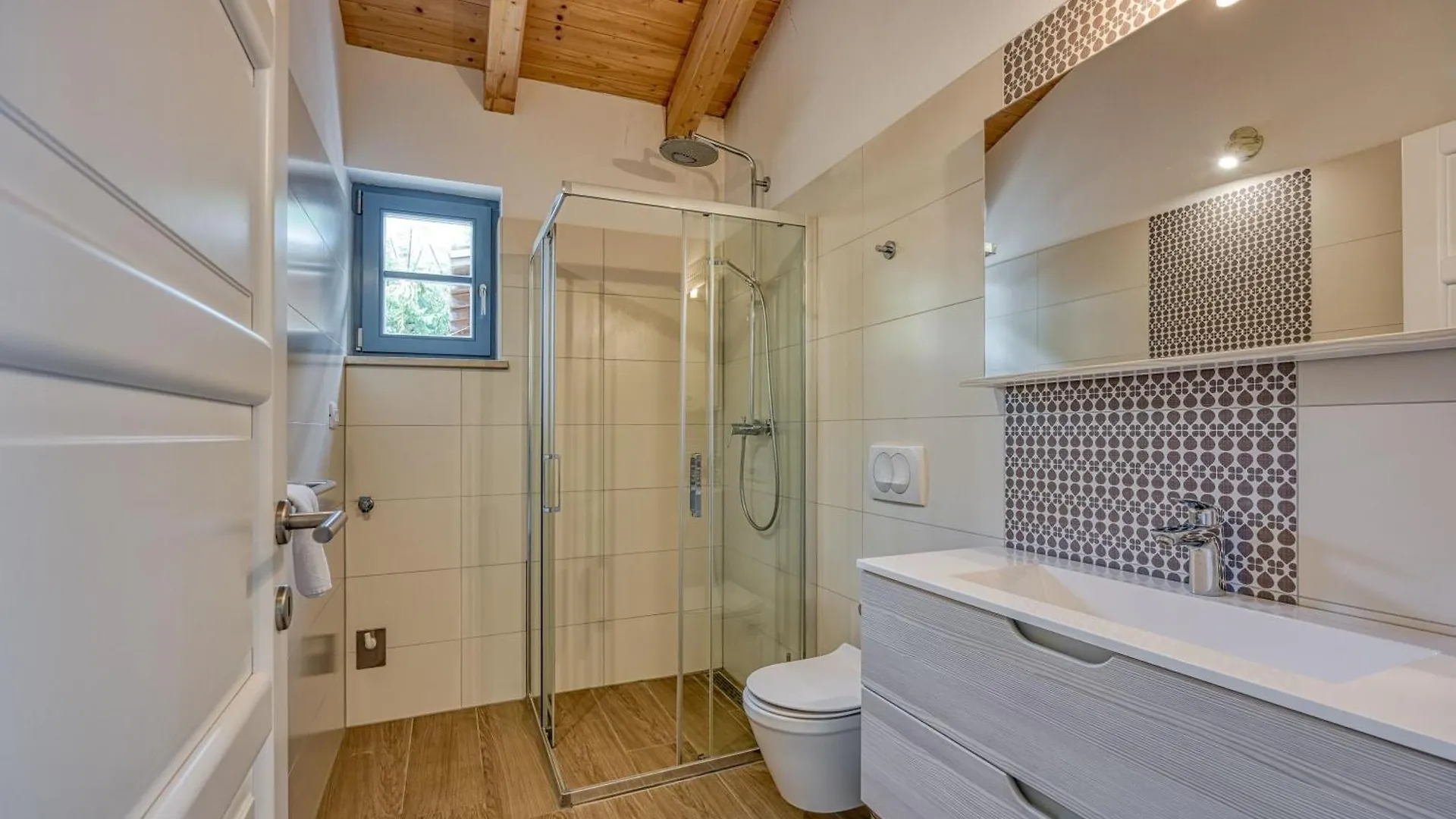 Villa Mali Vareski With Pool - Happy Rentals 0*,