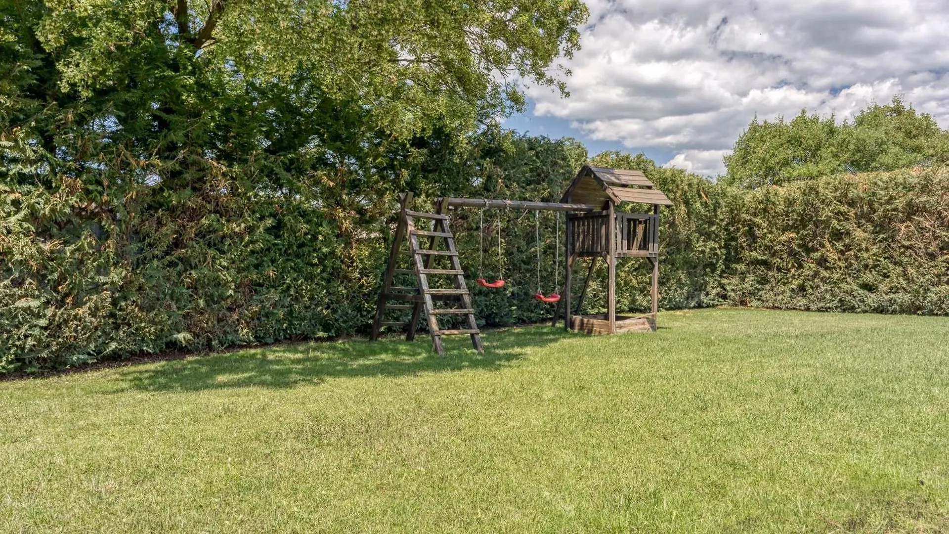 Villa Mali Vareski With Pool - Happy Rentals Apartmán