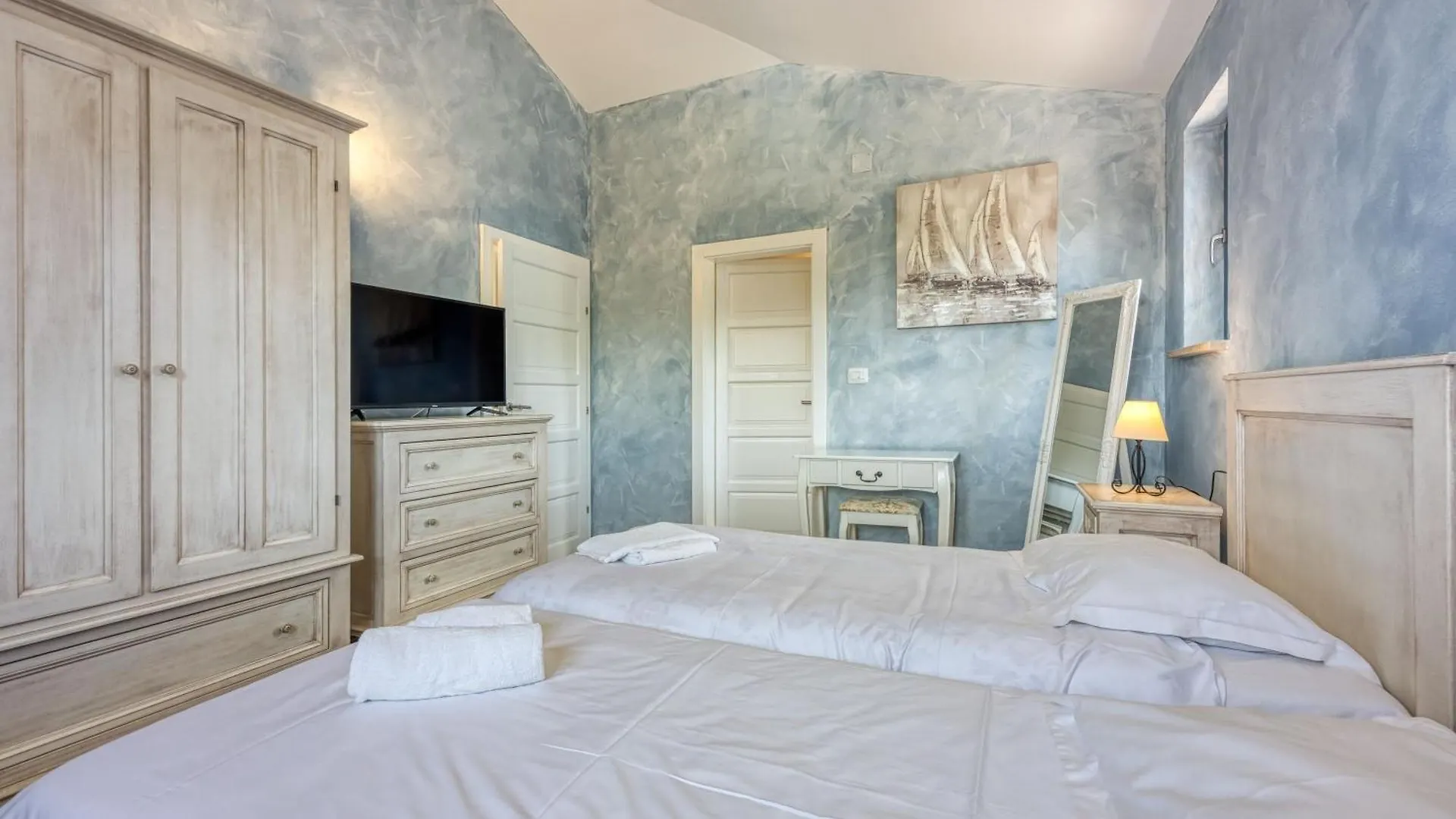 Villa Mali Vareski With Pool - Happy Rentals Kroatië