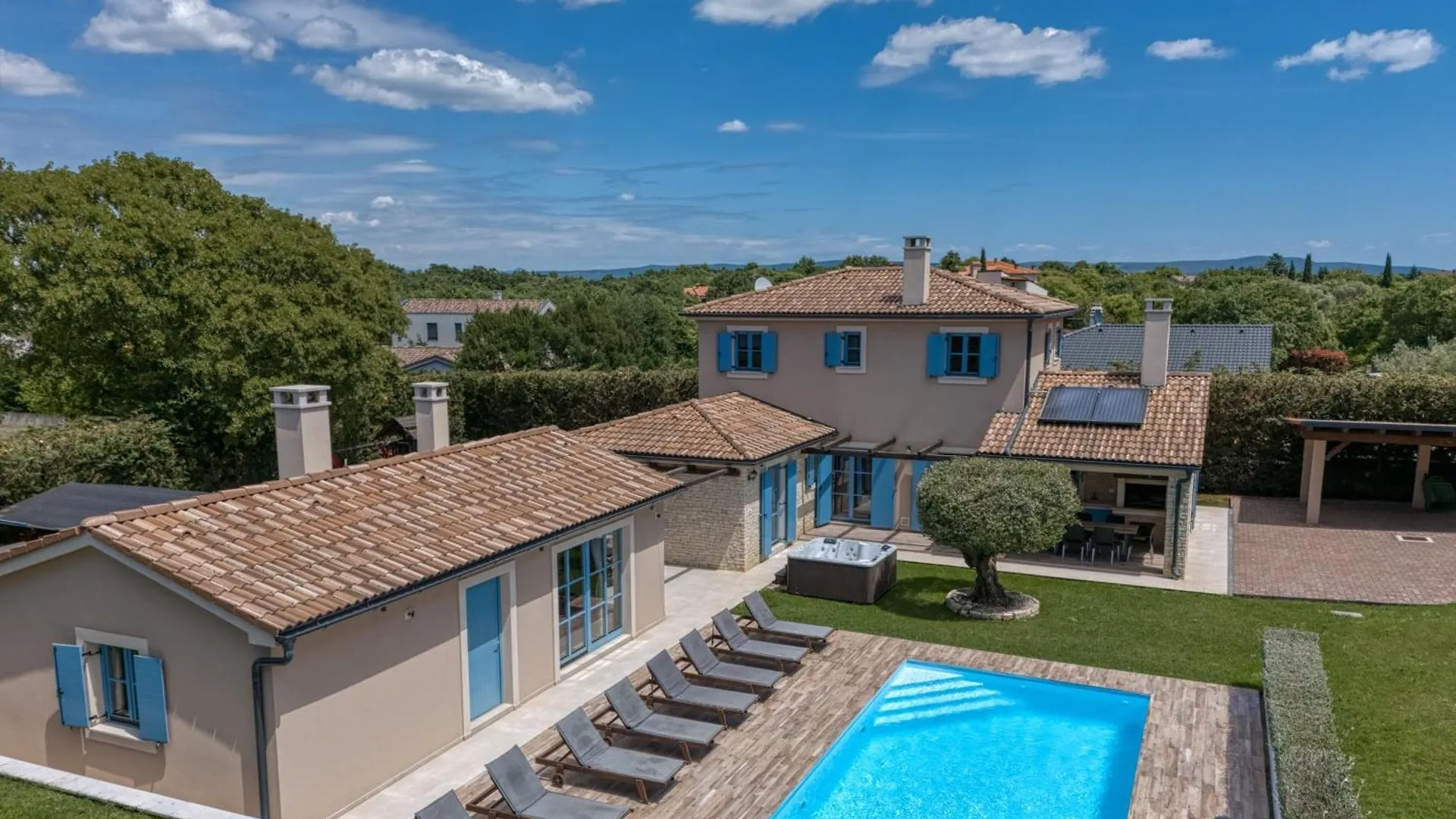 Villa Mali Vareski With Pool - Happy Rentals 0*,