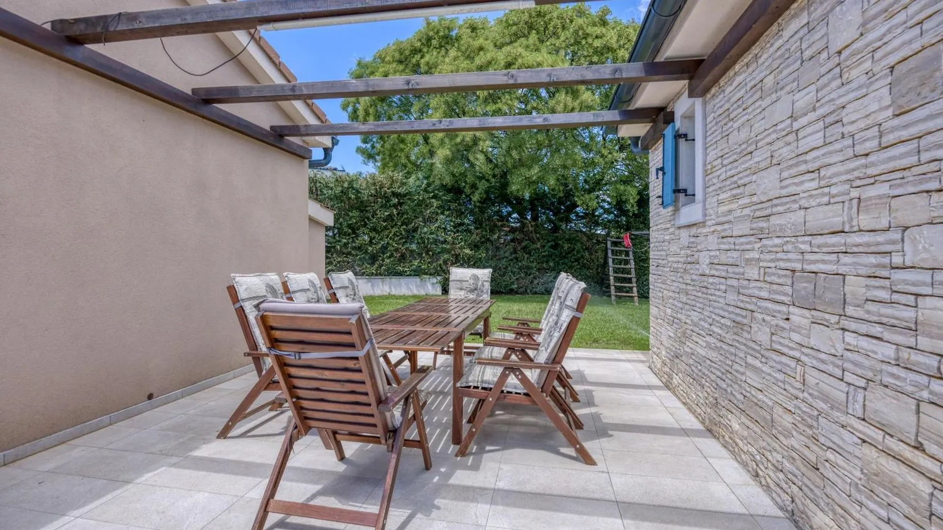 Villa Mali Vareski With Pool - Happy Rentals 0*,  Chorvatsko